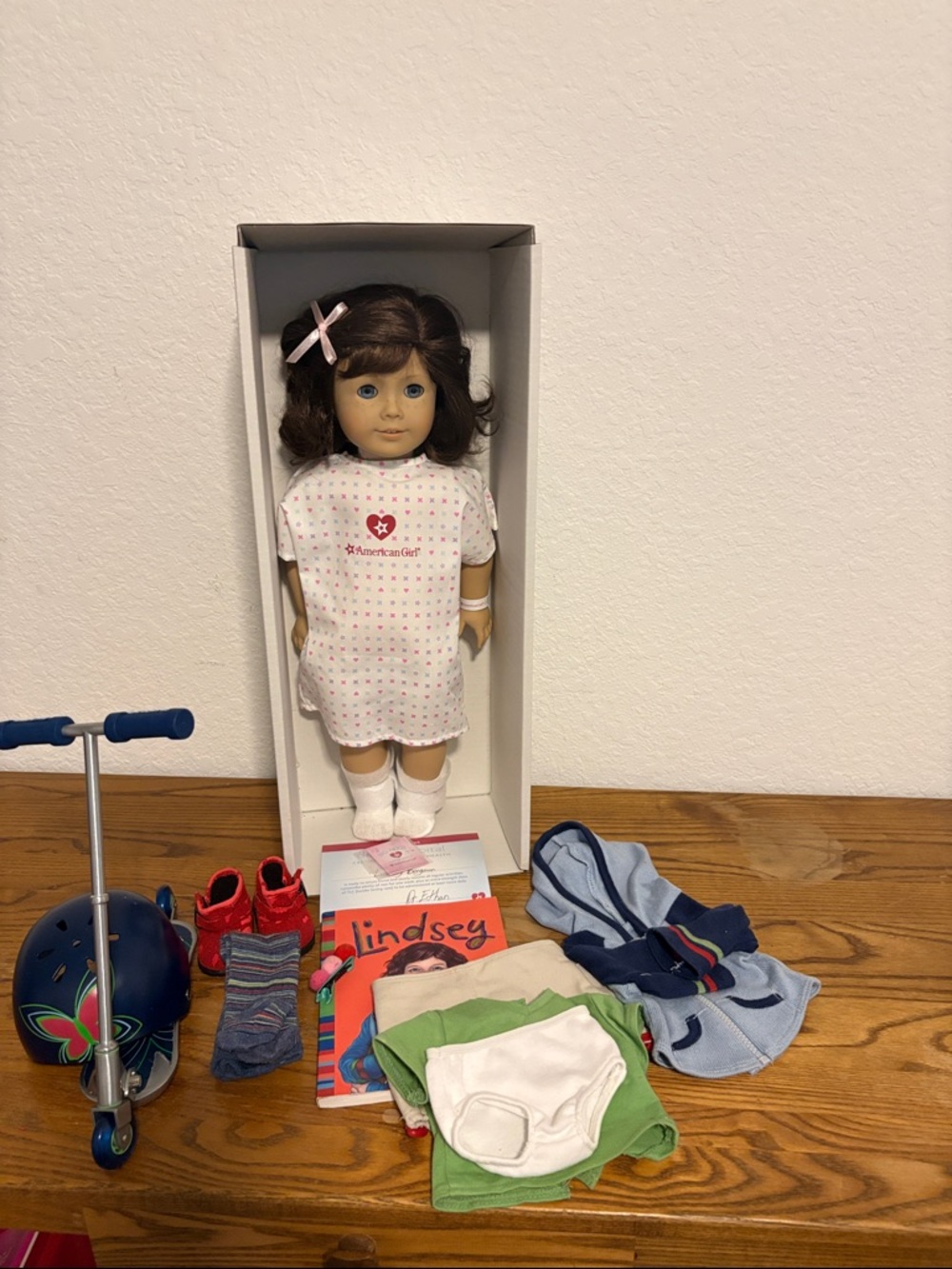 American Girl Doll Lindsey Bergman on her meet outfit and accessories.
